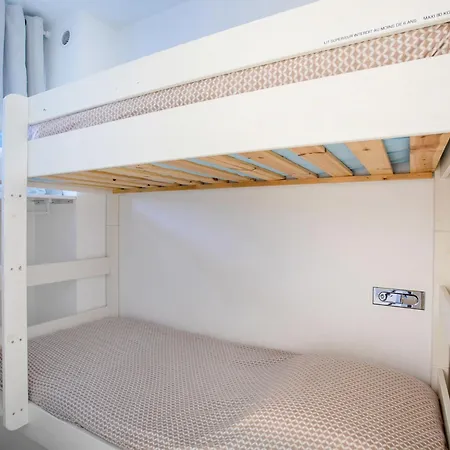 Apartamento Holidays 80 By Interhome